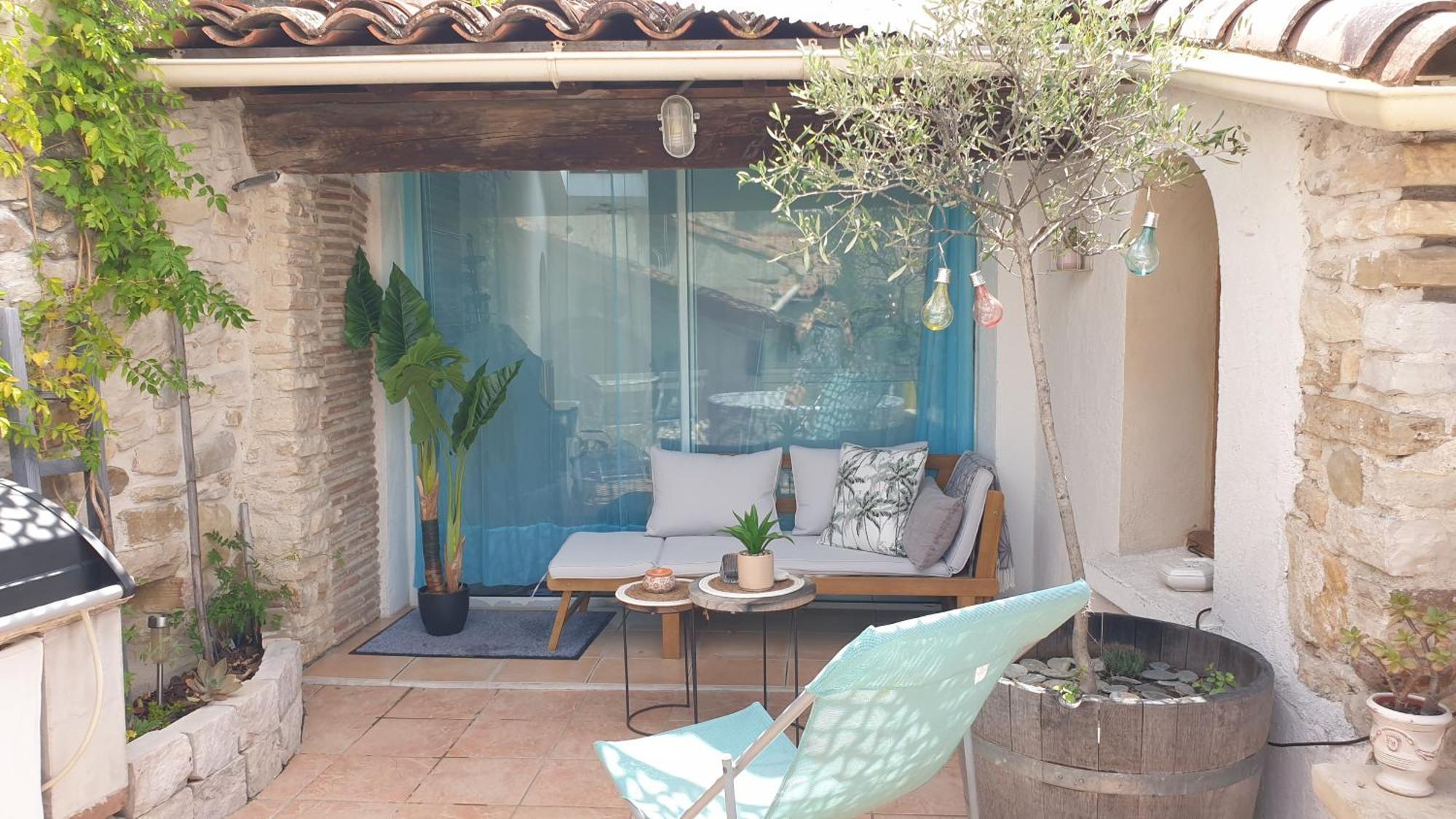 Maison Avec Jacuzzi Et Terrasse Sur Les Toits Brignon Exterior photo