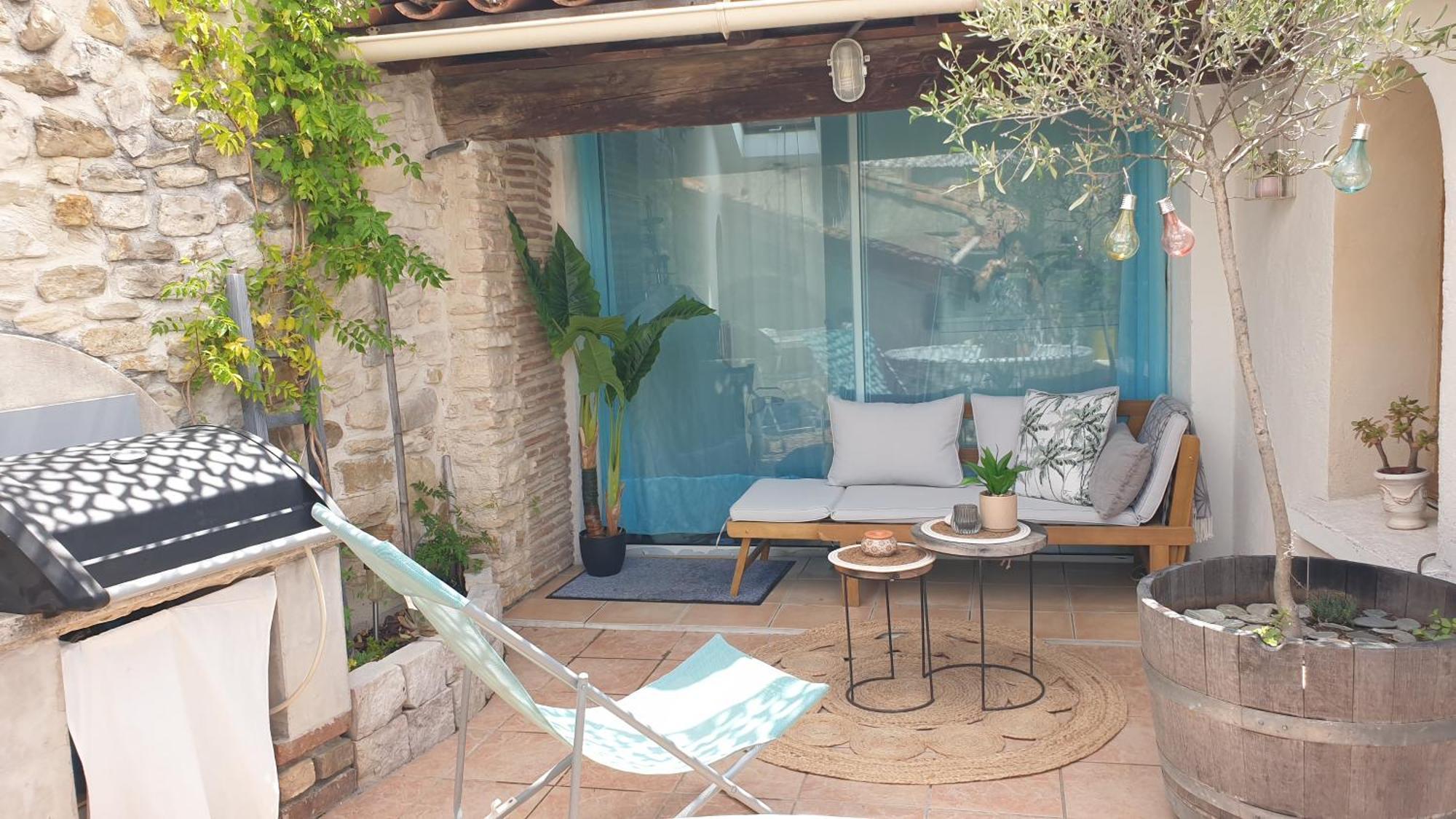 Maison Avec Jacuzzi Et Terrasse Sur Les Toits Brignon Exterior photo